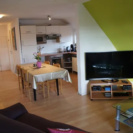 Apartament Grosse 84qm Mit Garten In