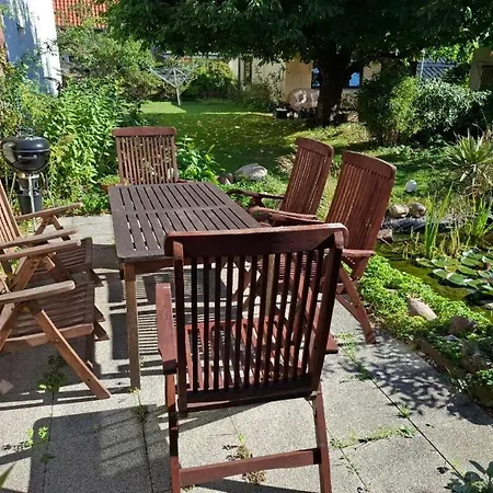 Grosse 84qm Mit Garten In 아파트 *